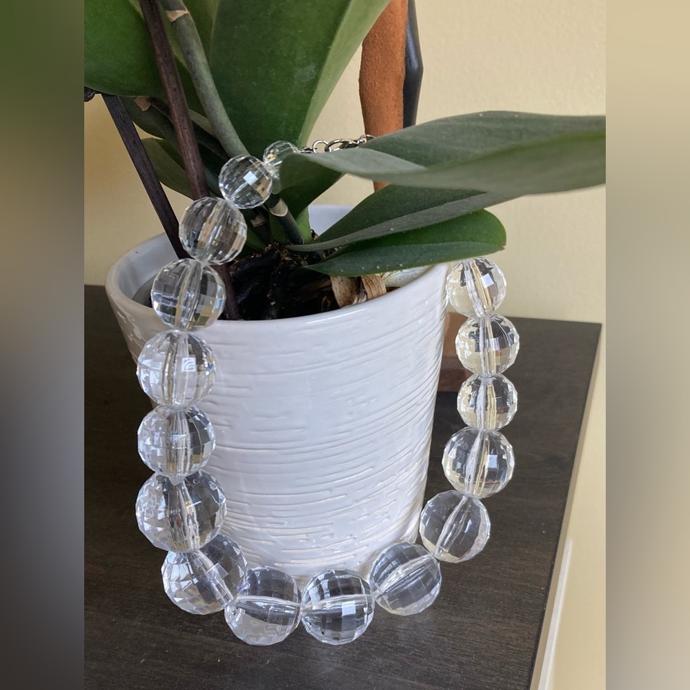 GLASS bead clear necklace. Classic with a twist!